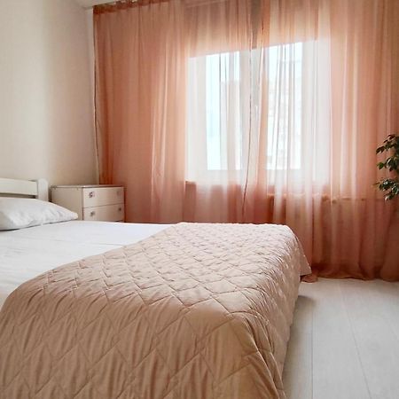 1/10 Вулиця Радунська Apartment Kiev Exterior foto