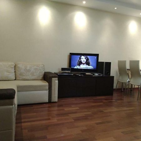 1/10 Вулиця Радунська Apartment Kiev Exterior foto