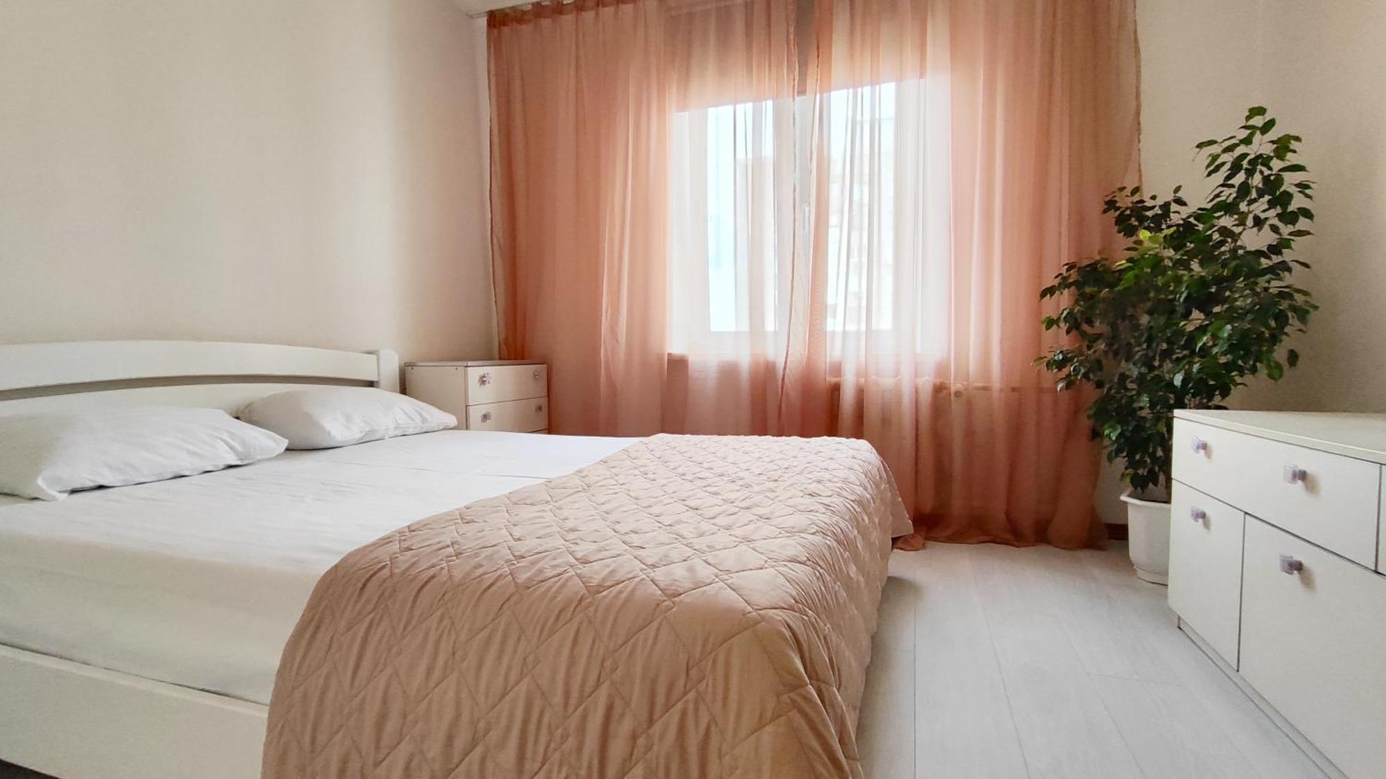 1/10 Вулиця Радунська Apartment Kiev Exterior foto