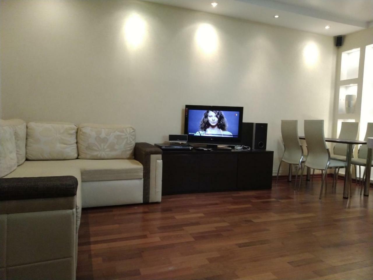 1/10 Вулиця Радунська Apartment Kiev Exterior foto